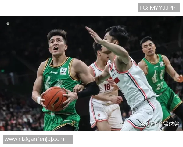 南京足球队在精英赛积分榜上以63分稳居第一名引发关注