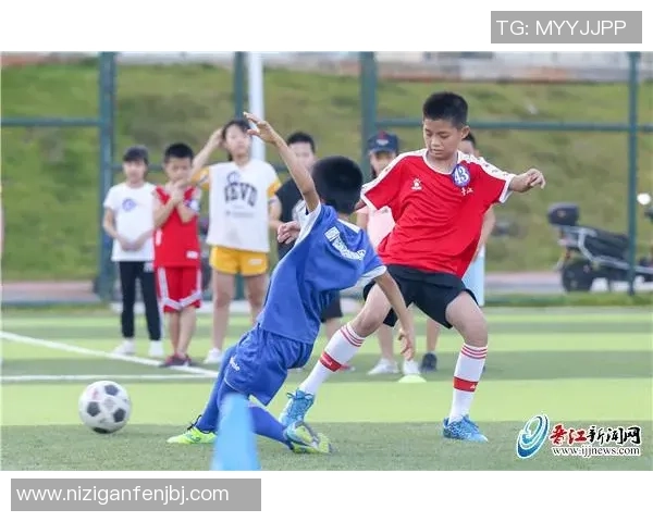 杨明足球明星的成长历程与精彩瞬间全景展示